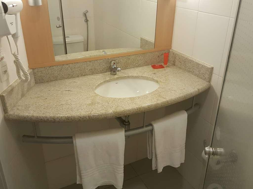 Ibis Plaza Shopping 3*