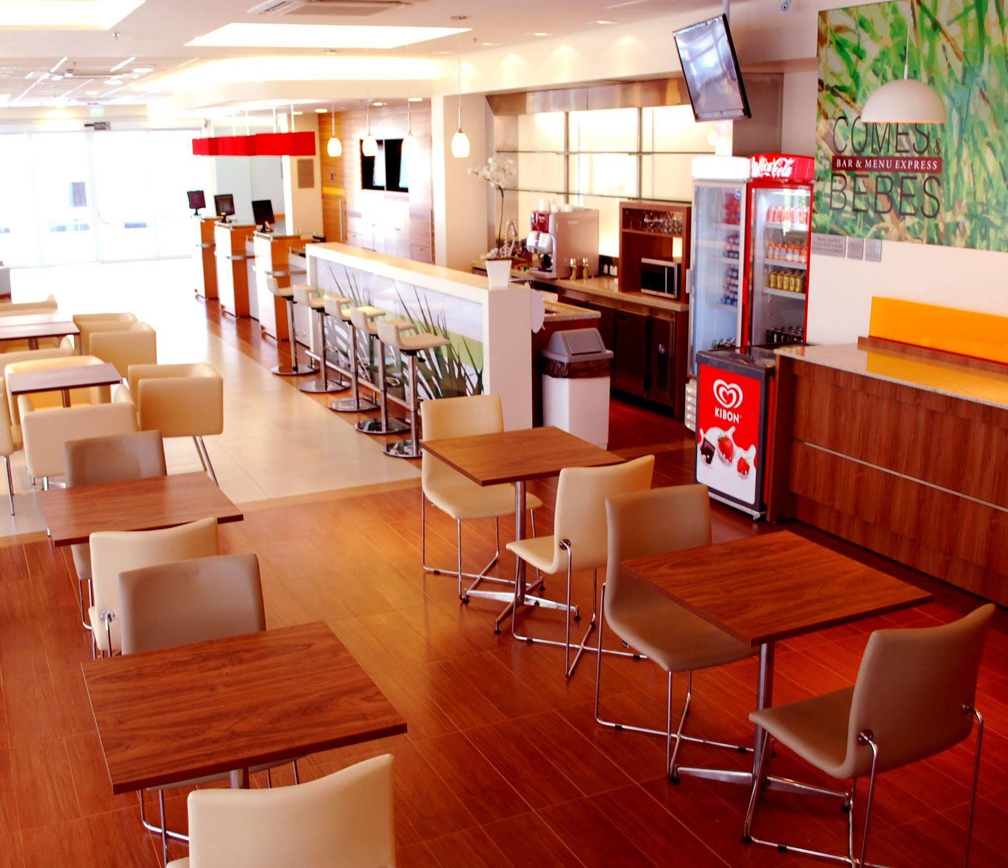 Ibis Plaza Shopping