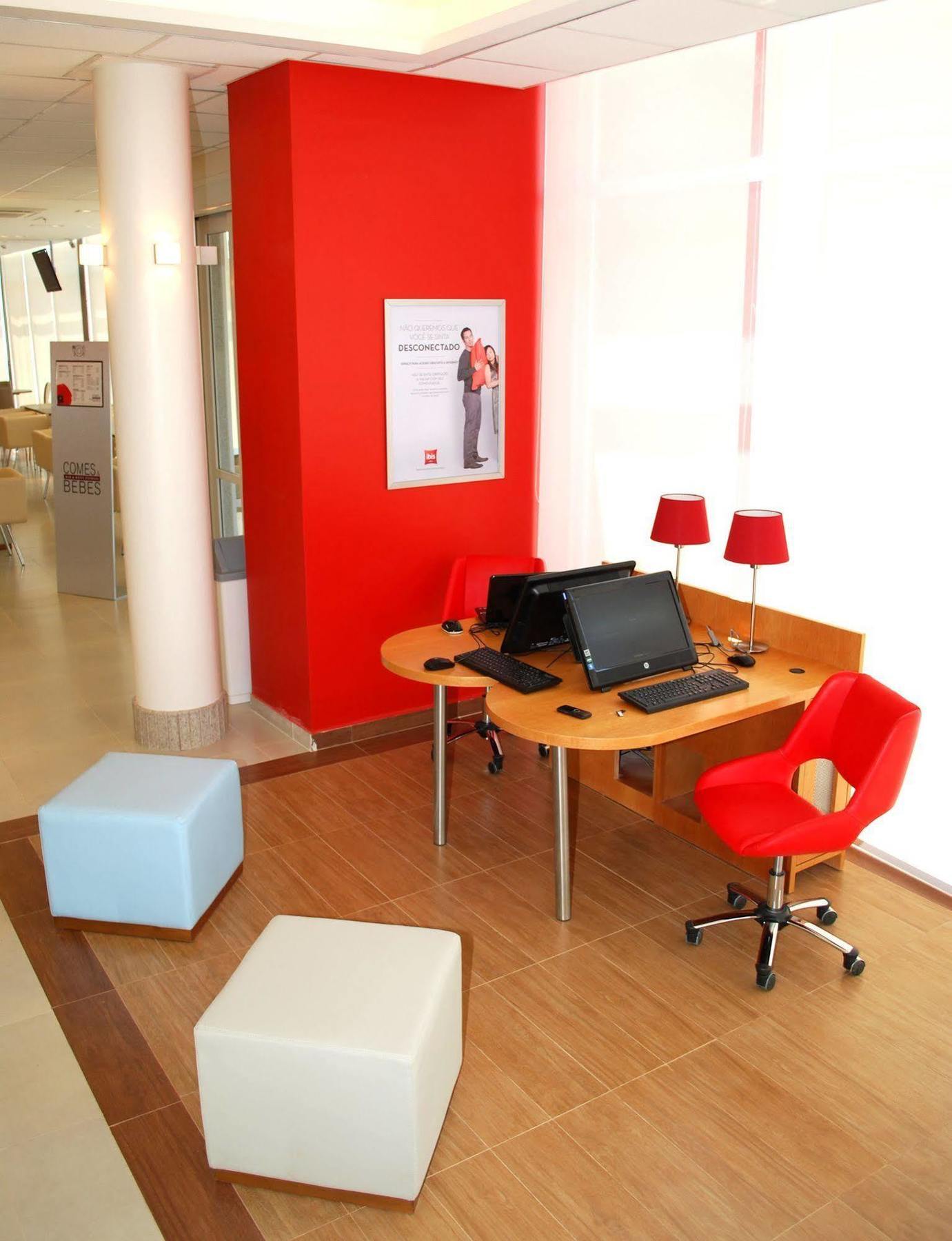 Ibis Plaza Shopping Hotel